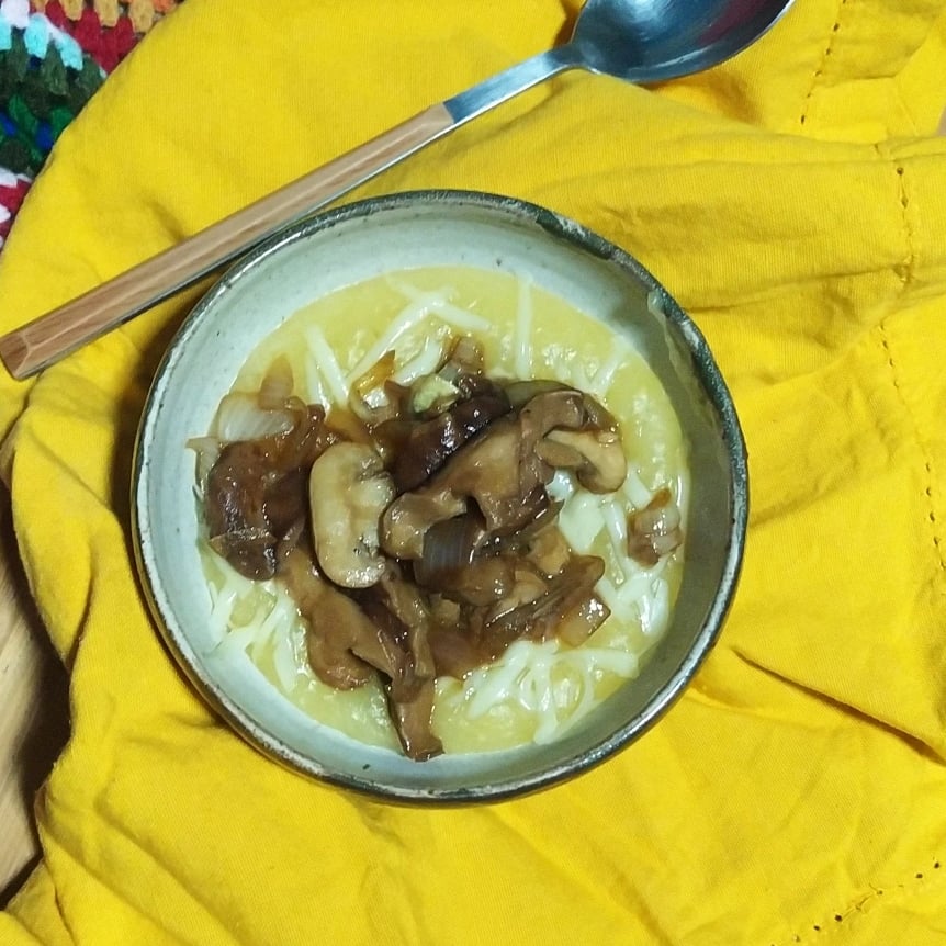 Photo of the Cassava cream with sautéed mushrooms – recipe of Cassava cream with sautéed mushrooms on DeliRec