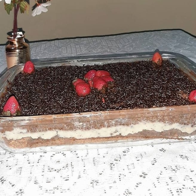 Foto da Bolo de chocolate com morango - receita de Bolo de chocolate com morango no DeliRec