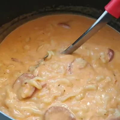 Recipe of Creamy macaroni with pepperoni on the DeliRec recipe website