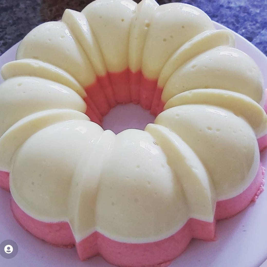 Photo of the Strawberry and pineapple duo flan – recipe of Strawberry and pineapple duo flan on DeliRec