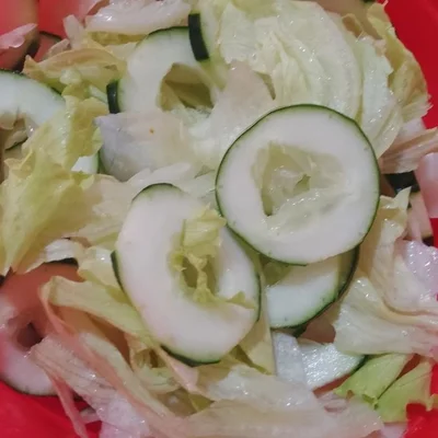 Receita de Salada de verão simples  no site de receitas DeliRec