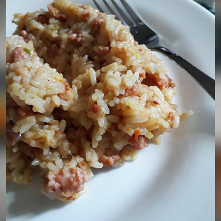 Foto aus dem Reis mit Wurst - Reis mit Wurst Rezept auf DeliRec