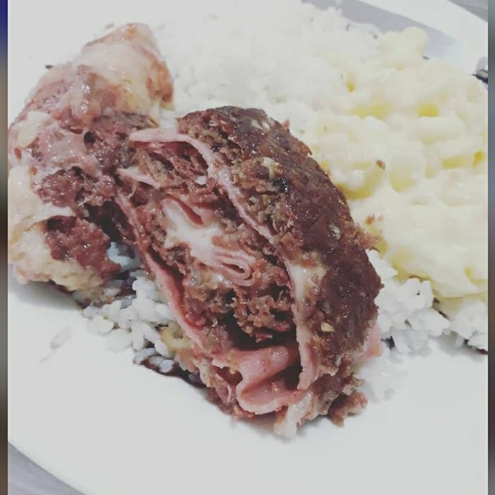 Photo of the Ground beef roulade with cheese and mozzarella – recipe of Ground beef roulade with cheese and mozzarella on DeliRec