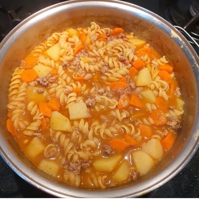 Foto da Sopa de macarrão com carne moida - receita de Sopa de macarrão com carne moida no DeliRec