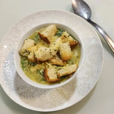 Recipe of Manioc soup with chicken on the DeliRec recipe website