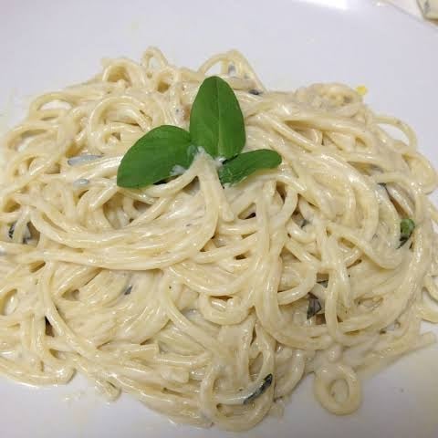 Foto della pasta con besciamella - ricetta di pasta con besciamella nel DeliRec