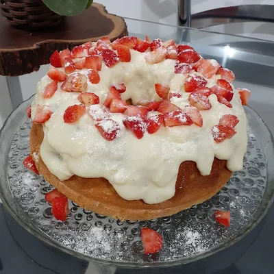 Recipe of Nest Milk Cake with Strawberries on the DeliRec recipe website