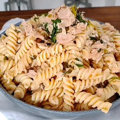 Recipe of Pasta with tuna on the DeliRec recipe website