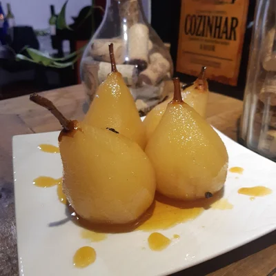 Recipe of caramelized pear on the DeliRec recipe website