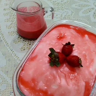 Recipe of homemade strawberry mousse on the DeliRec recipe website