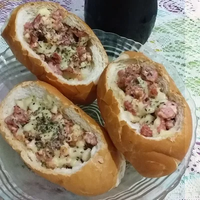 Recipe of Bread stuffed with sausage and mozzarella on the DeliRec recipe website