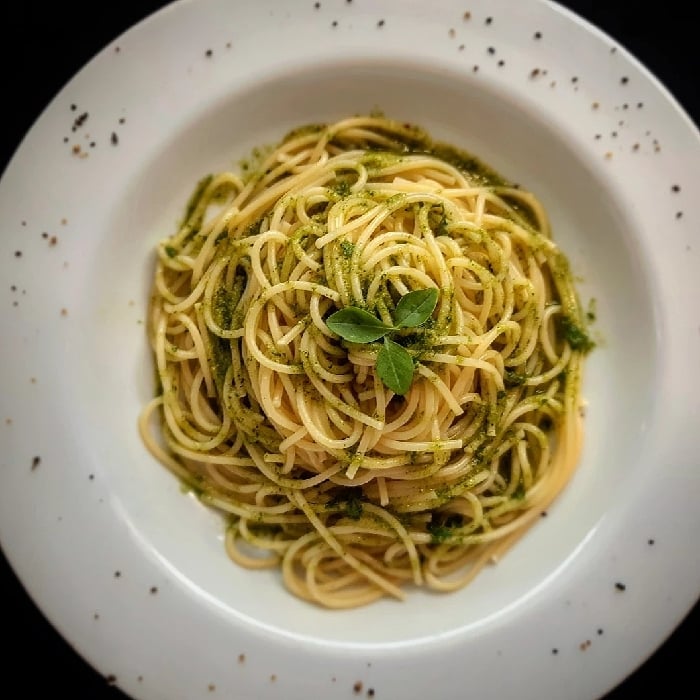 Photo of the Spaghetti with pesto sauce – recipe of Spaghetti with pesto sauce on DeliRec