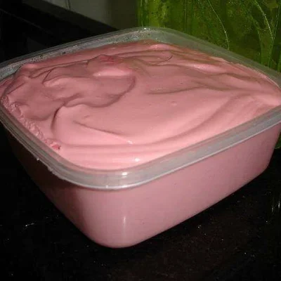 Recipe of Strawberry Mousse with Tang on the DeliRec recipe website
