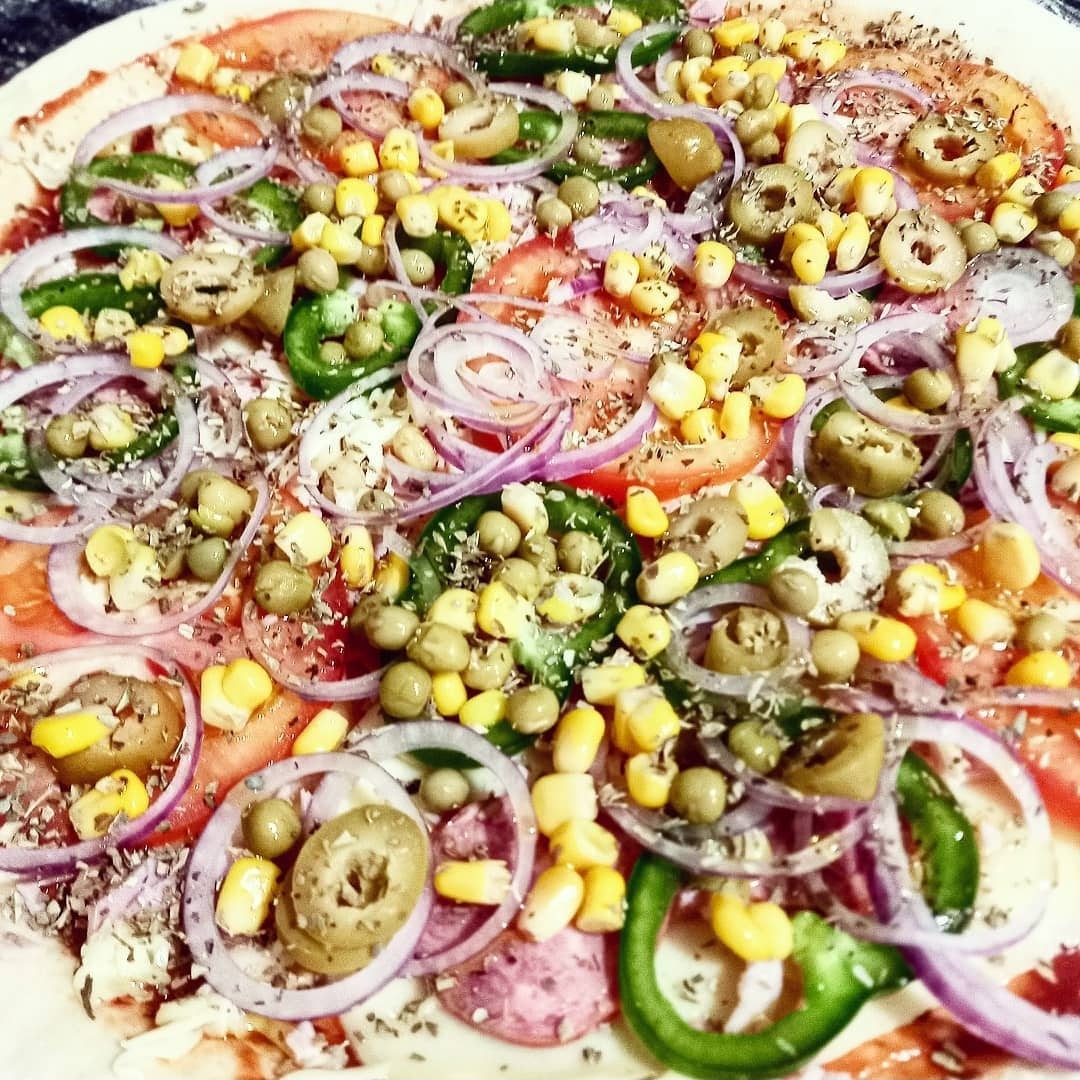Foto da Pizza caseira portuguesa  - receita de Pizza caseira portuguesa  no DeliRec