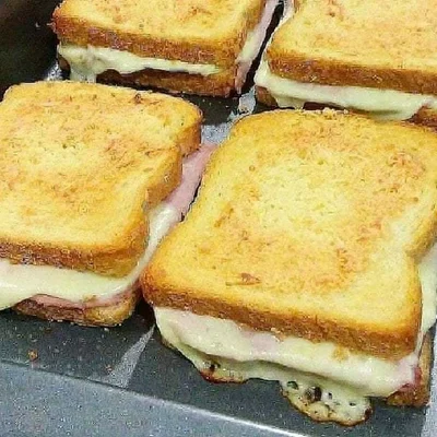 Recipe of Oven Grilled Cheese on the DeliRec recipe website