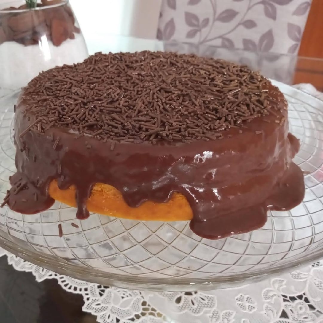 Foto da Bolo vulcão de cenoura com ganache de chocolate - receita de Bolo vulcão de cenoura com ganache de chocolate no DeliRec