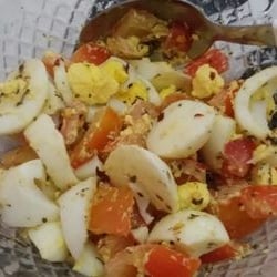 Foto da Salada de ovos com tomate  - receita de Salada de ovos com tomate  no DeliRec