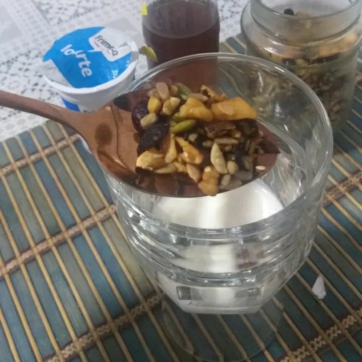 Foto da Iogurte com mix de sementes  - receita de Iogurte com mix de sementes  no DeliRec