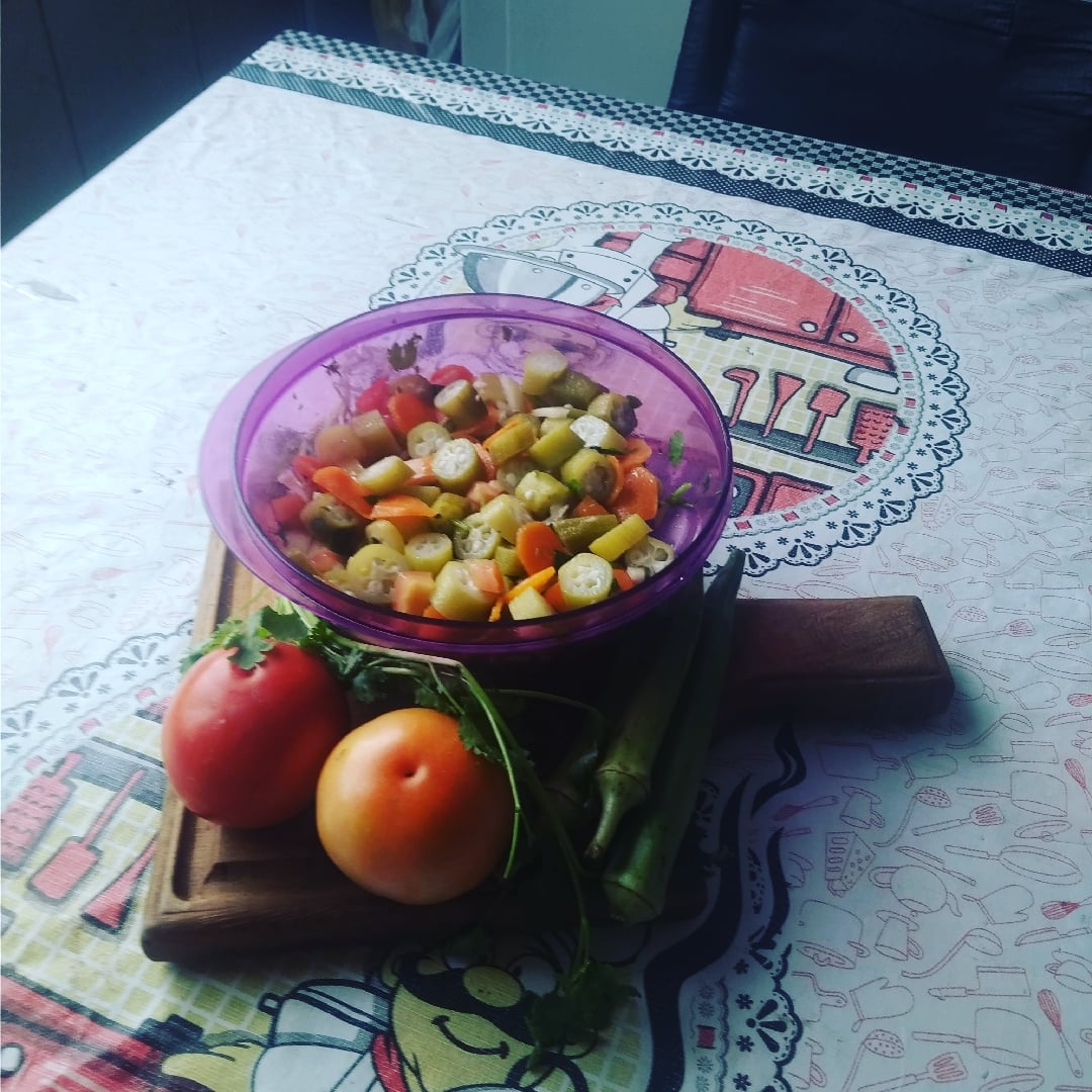 Foto da Salada de quiabo e cenoura - receita de Salada de quiabo e cenoura no DeliRec