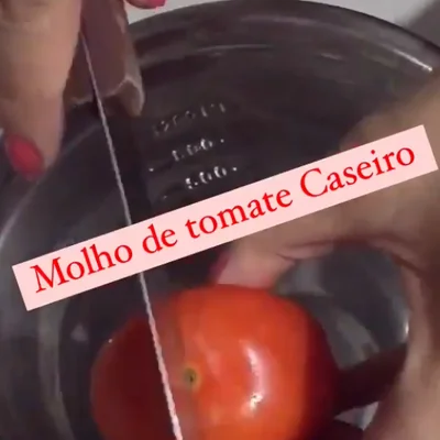 Receita de Molho de Tomate caseiro  no site de receitas DeliRec