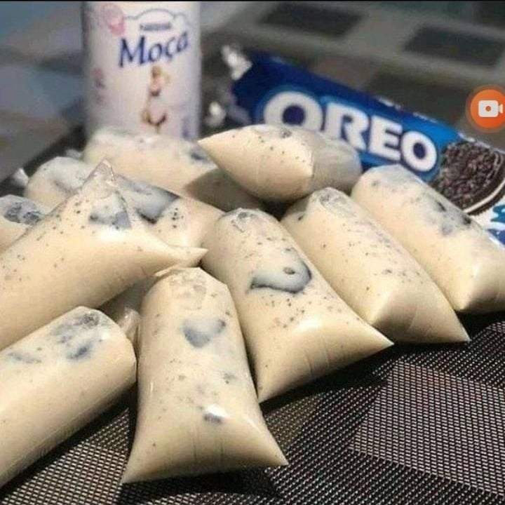 Photo of the Oreo Cookie Gourmet Ice Cream – recipe of Oreo Cookie Gourmet Ice Cream on DeliRec