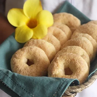 Recipe of Sweet Sprinkle Donuts on the DeliRec recipe website