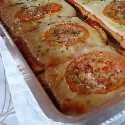 Foto da Pizza de pão de forma - receita de Pizza de pão de forma no DeliRec