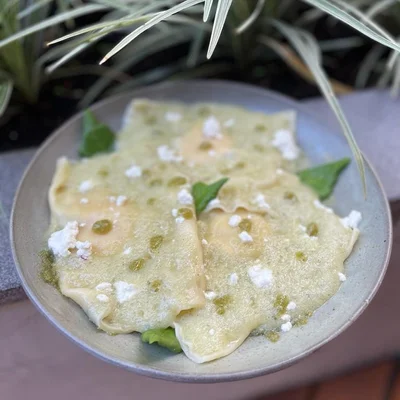 Recipe of Ravioli with ricotta and chuchu foam with thyme 🥬 on the DeliRec recipe website
