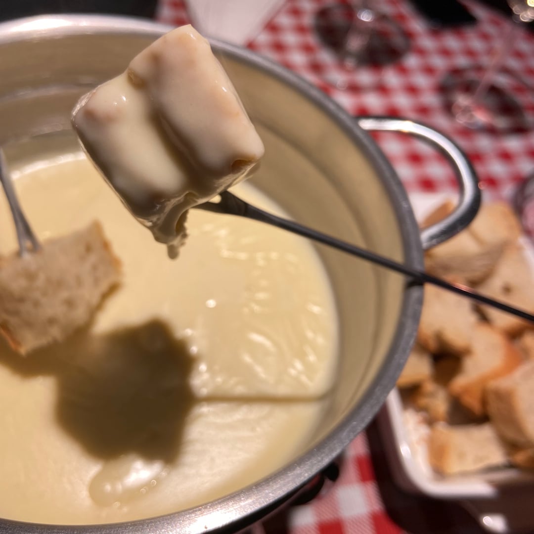 Photo of the Traditional cheese fondue – recipe of Traditional cheese fondue on DeliRec
