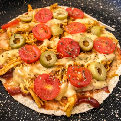 Recipe of Frying pan pizza on the DeliRec recipe website