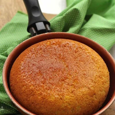 Recipe of Healthy cornmeal cake in the skillet on the DeliRec recipe website