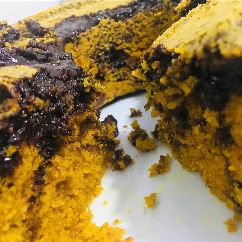 Foto della Torta integrale di carote con ripieno al cacao - ricetta di Torta integrale di carote con ripieno al cacao nel DeliRec