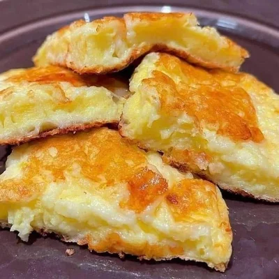 Recipe of Frying Pan Cheese Bread! on the DeliRec recipe website