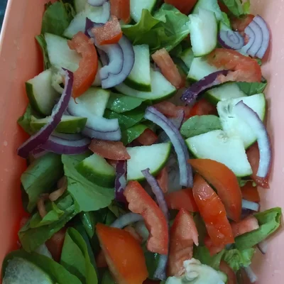 Recipe of simple green salad on the DeliRec recipe website