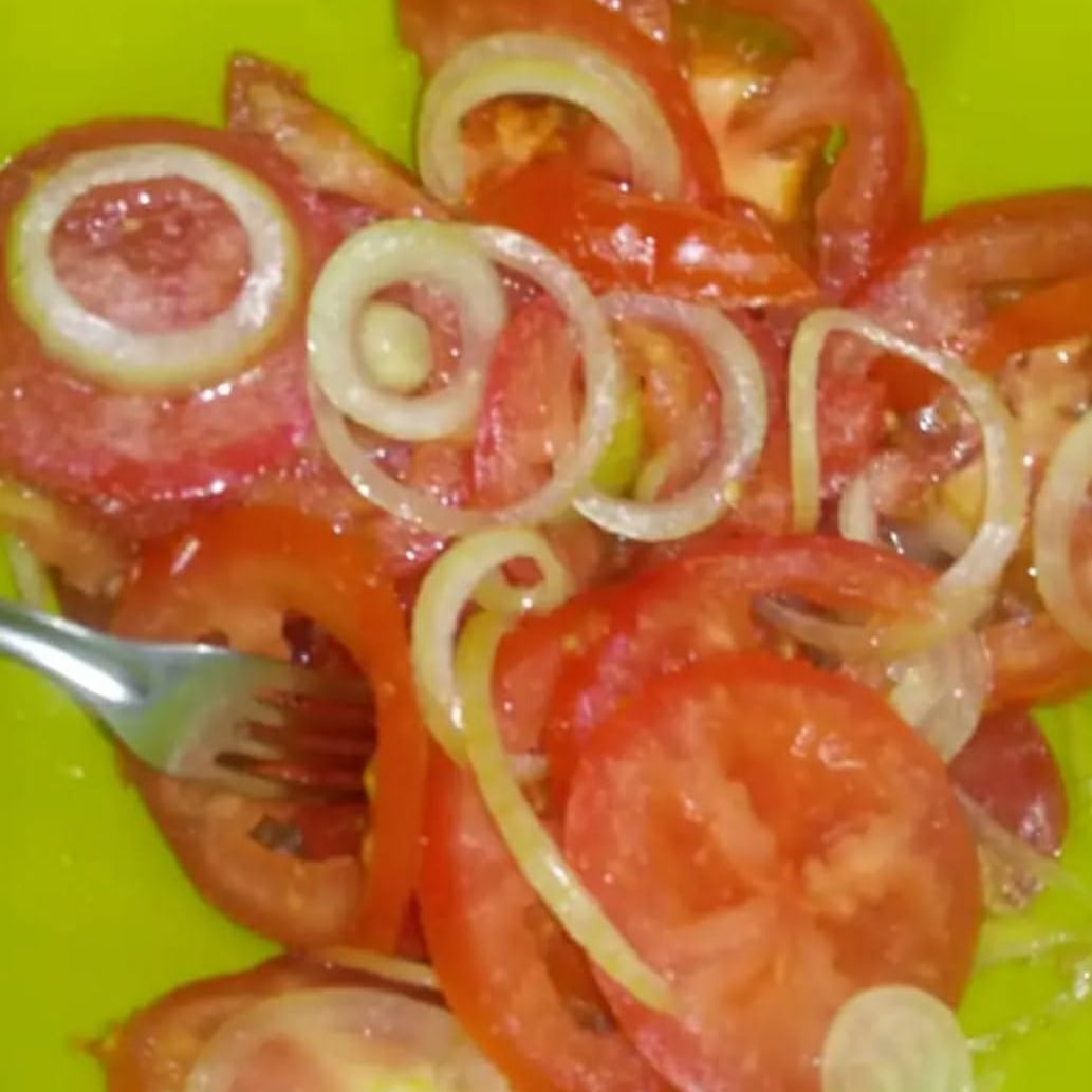 Foto da Salada de tomate  - receita de Salada de tomate  no DeliRec