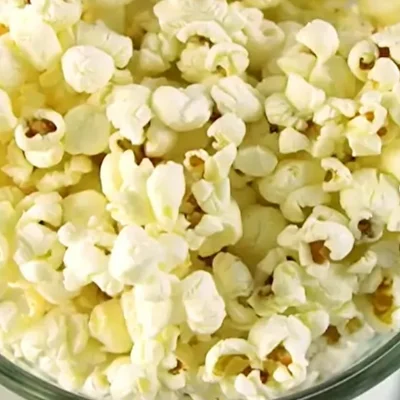 Recipe of Popcorn with nest milk on the DeliRec recipe website