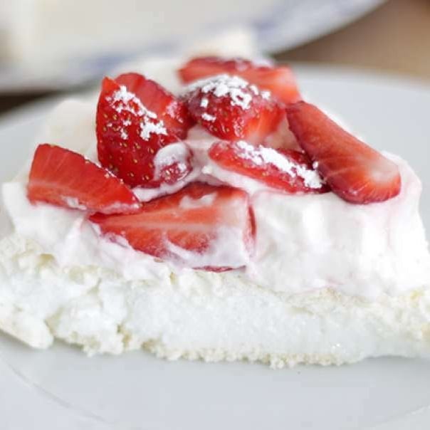 Photo of the strawberry pavlova – recipe of strawberry pavlova on DeliRec