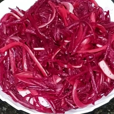Recipe of Beetroot Salad With Onion on the DeliRec recipe website