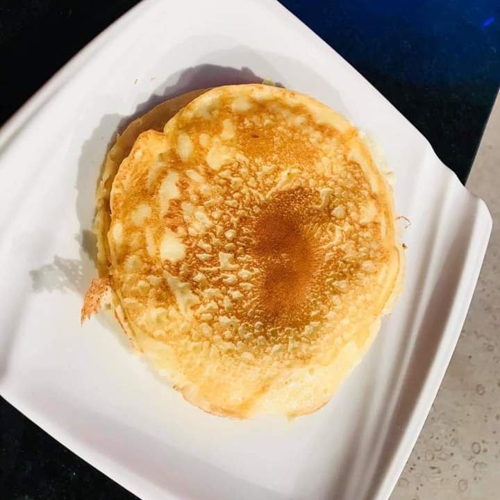 Photo of the Honey pancake 🍯😋 – recipe of Honey pancake 🍯😋 on DeliRec