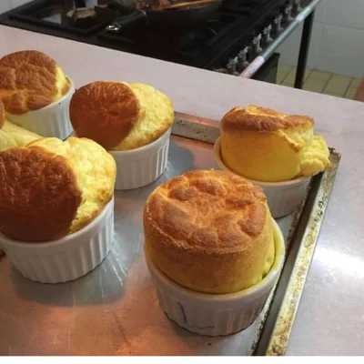 Recipe of cheese souffle on the DeliRec recipe website