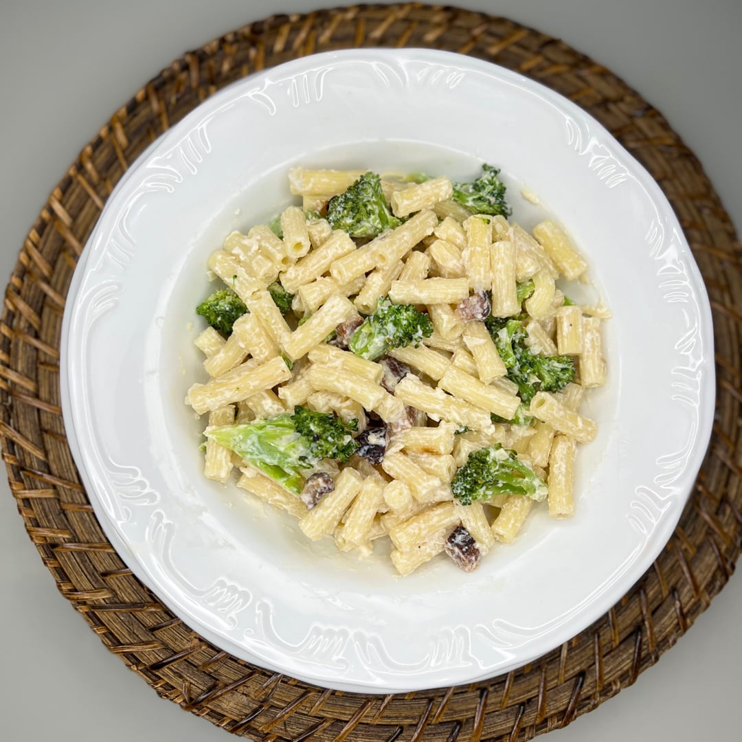 Photo of the MACARONI WITH BROCCOLI AND BACON – recipe of MACARONI WITH BROCCOLI AND BACON on DeliRec