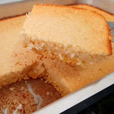 Receta de pastel cremoso de harina de maíz en el sitio web de recetas de DeliRec