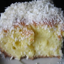 Photo of the Wet Coconut Cake – recipe of Wet Coconut Cake on DeliRec