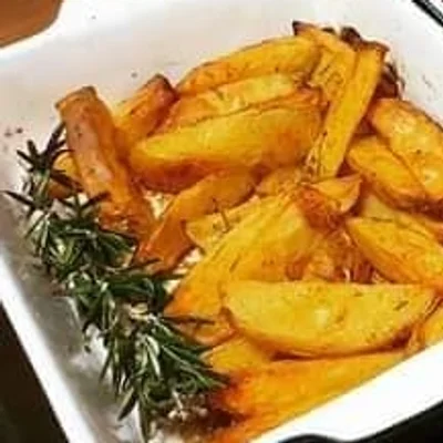 Recipe of easy rustic potato on the DeliRec recipe website