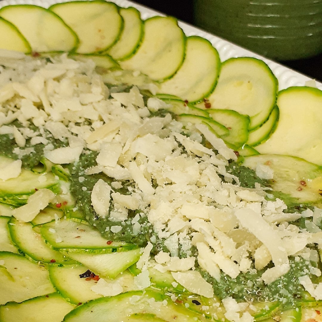 Photo of the Zucchini Carpaccio with Pesto – recipe of Zucchini Carpaccio with Pesto on DeliRec