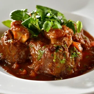 Recipe of Oxtail with watercress on the DeliRec recipe website