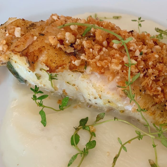 Photo of the Chestnut crusted sea bass with cauliflower puree – recipe of Chestnut crusted sea bass with cauliflower puree on DeliRec