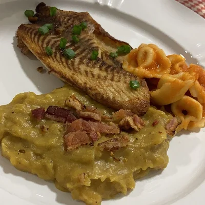 Recipe of Tilapia fillet with plantain puree on the DeliRec recipe website