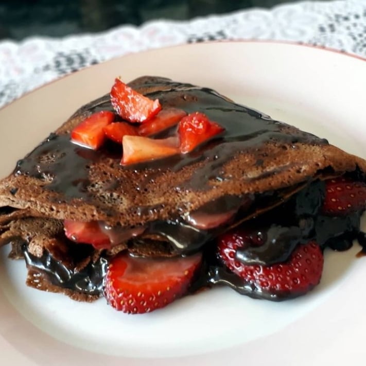 Photo of the Chocolate Pancake with Strawberry – recipe of Chocolate Pancake with Strawberry on DeliRec