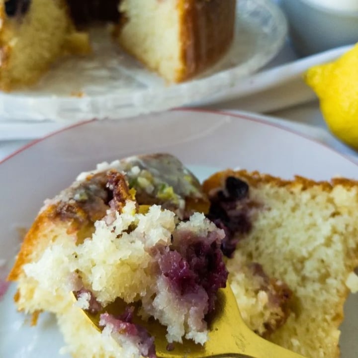 Photo of the LEMON CAKE WITH BLUEBERRIES – recipe of LEMON CAKE WITH BLUEBERRIES on DeliRec